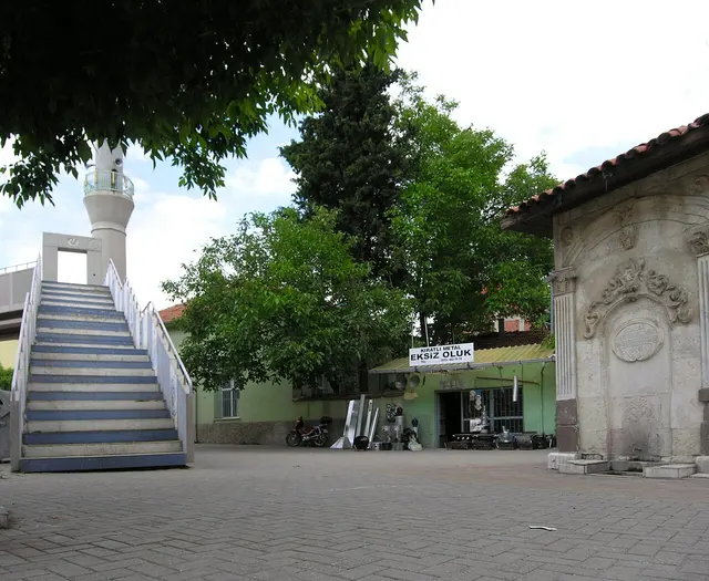 Zincirli Camii