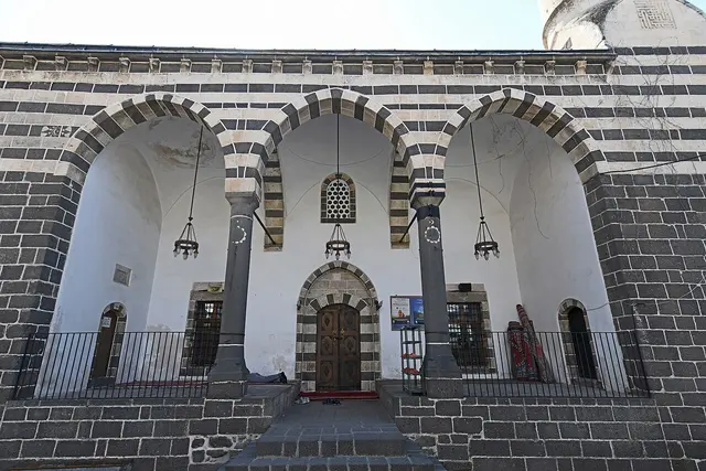 Lala Kasım Bey Camii