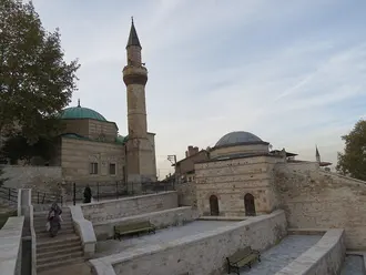İshak Fakih Camii