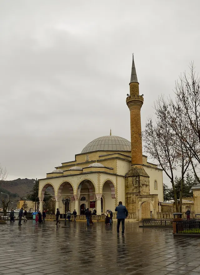 Veysel Karani Cami
