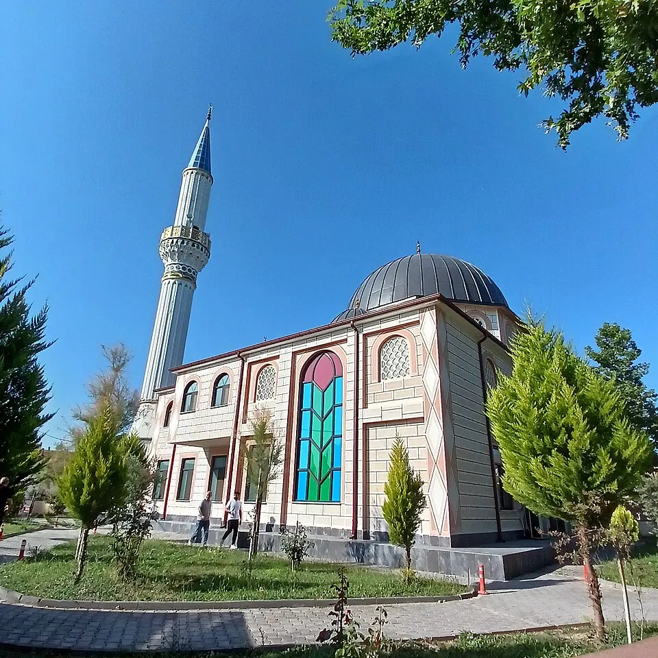 Çeşmeci Millet Mosque