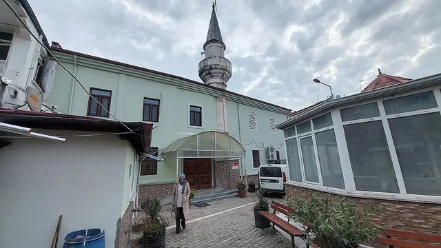 Tamburacılar Camii