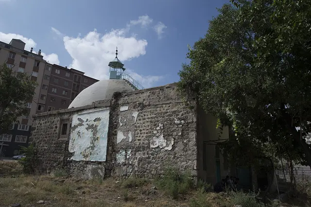Gubaroğlu Cami