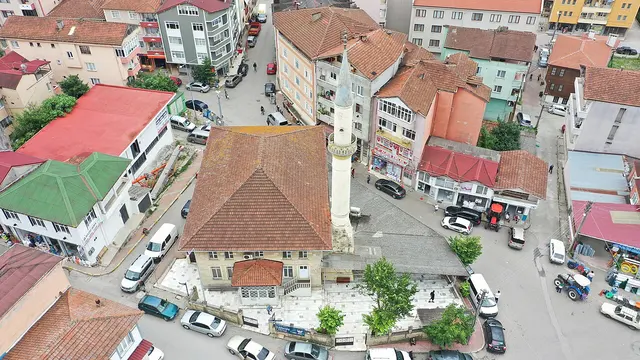 Çarşı Cami