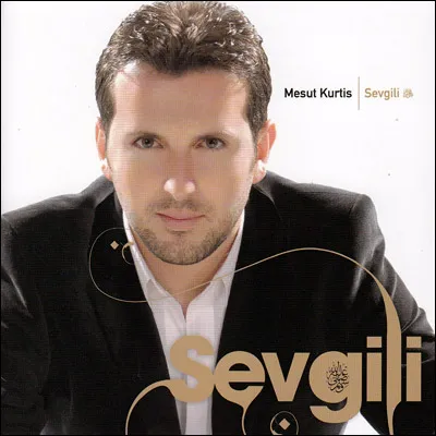 Mesut Kurtis, foto 3