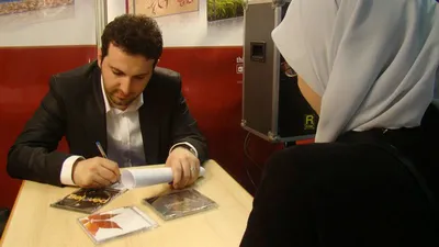 Mesut Kurtis, foto 4